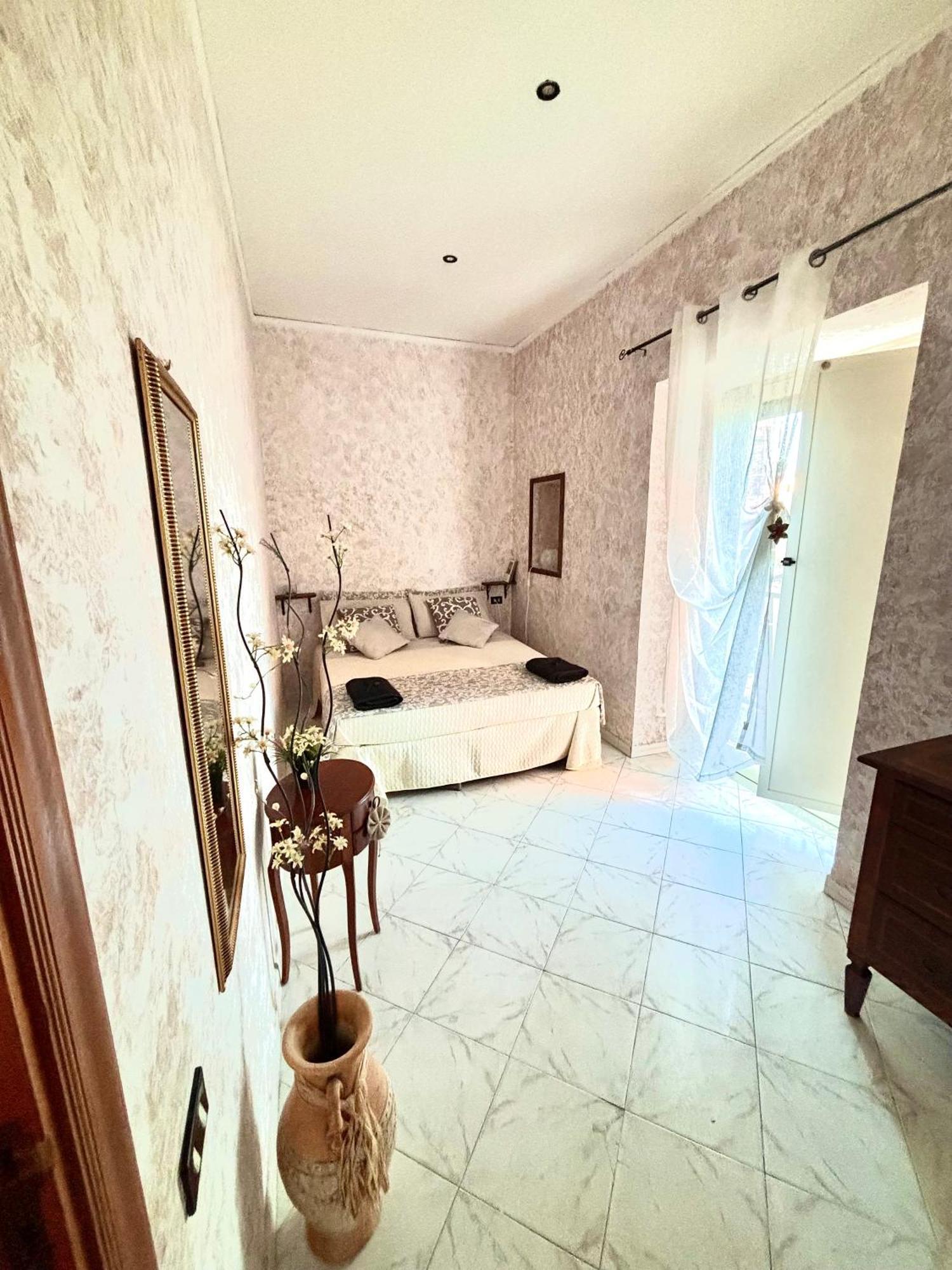 Rian House Apartment Napoli Bagian luar foto